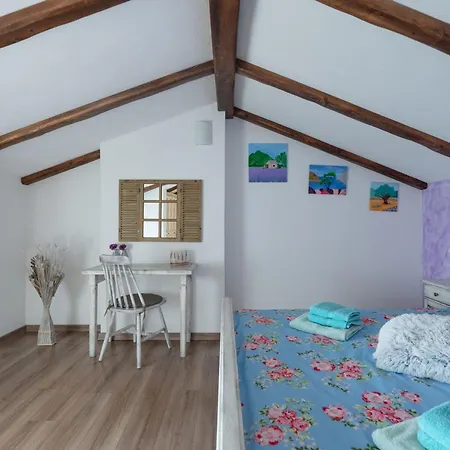 Country Lady Villa