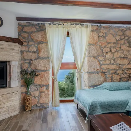 Country Lady Villa